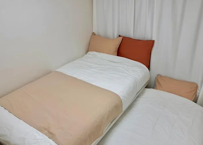 Two 2f, 3mins Hapjeong Station, 4beds