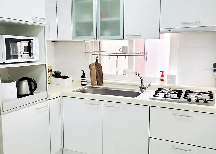 Two 2f, 3mins Hapjeong Station, 4beds Seoul