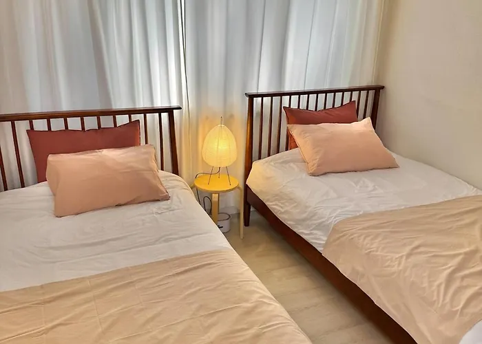Apartment Two 2f, 3mins Hapjeong Station, 4beds *