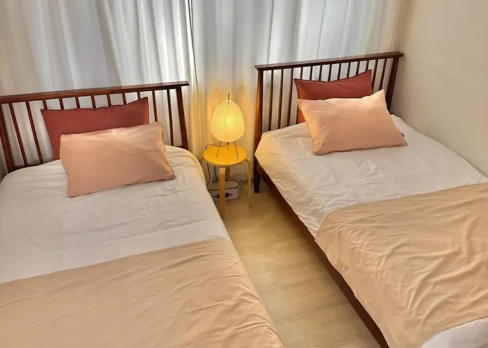 Apartment Two 2f, 3mins Hapjeong Station, 4beds