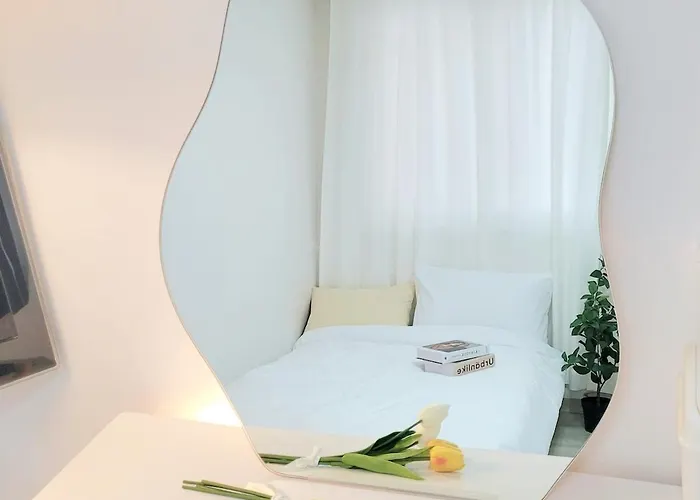 Two 2f, 3mins Hapjeong Station, 4beds Seoul