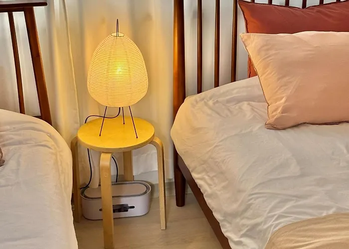 Two 2f, 3mins Hapjeong Station, 4beds Seoul