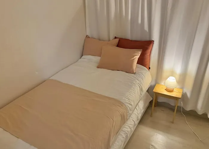 Apartment Two 2f, 3mins Hapjeong Station, 4beds